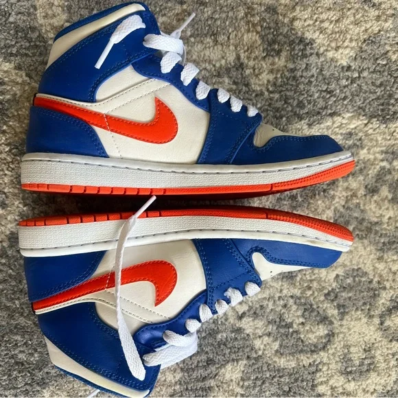 Nike Orange Blue and White Jordans - Picture 4 of 5